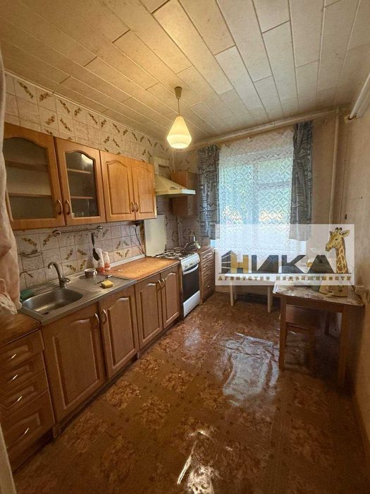 Продам 3-х кімнатну квартиру вул. Академіка  Олександрова