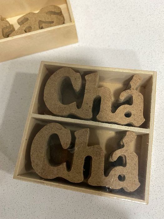 Trabalhos manuais : letras em MDF
