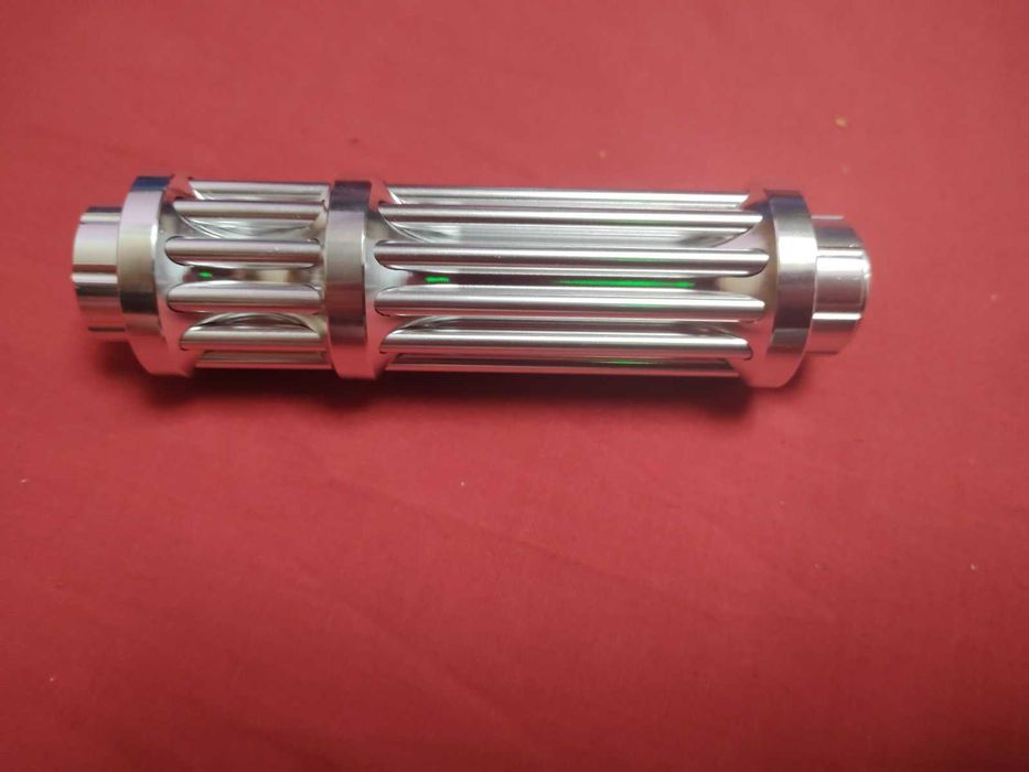 Сверх мощная лазерная указка 20км, зеленая