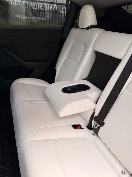 Tesla Model Y 2024 VIN 7SAYGDEE0RA246829 фото оголошення 12 з 18