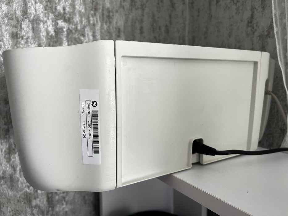 Продам принтер HP Deskjet 2130