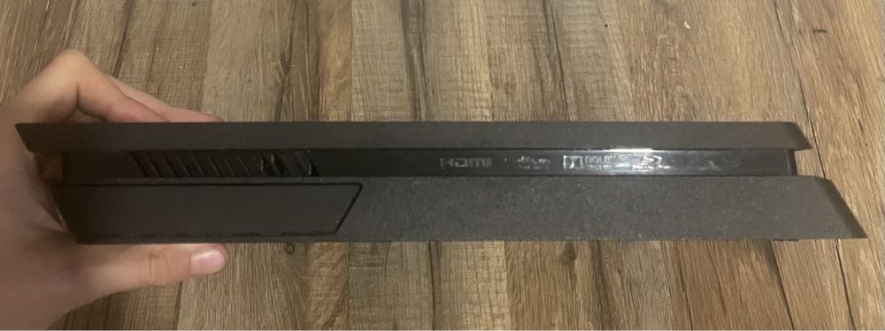 Продам пс 4 slim в гарному стані б/у