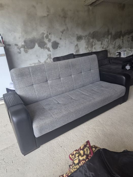 Sofá/Cama com arrumação (entrega incluida)