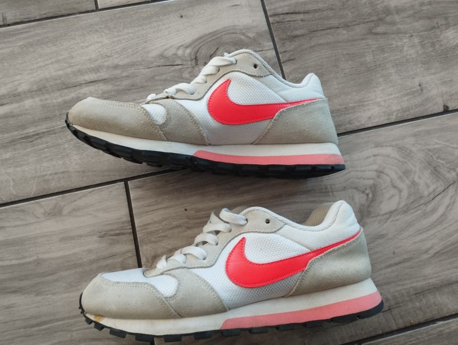 Buty Nike rozmiar 37,5