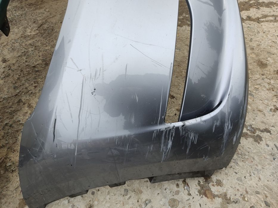 Передній бампер Tesla model Y