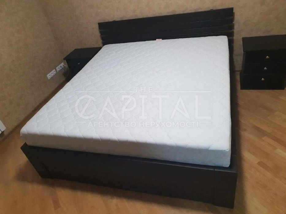 Продаж жилого комплексу, 9 таун-хаусів, усі здані, окупність 10 років