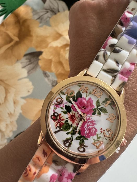 Zegarek damski kwiaty kolorowy