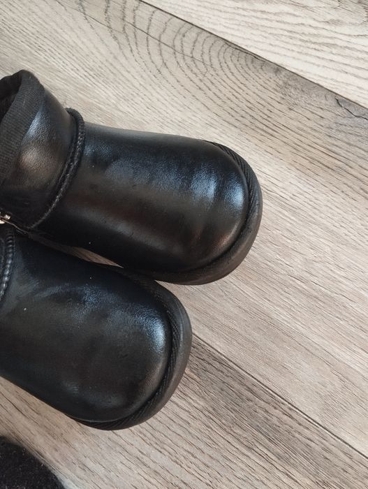 Угі зимові черевики