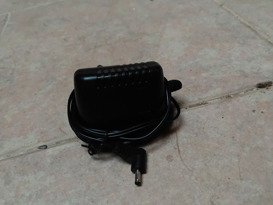 5 cabos de carregador de telemóveis antigos