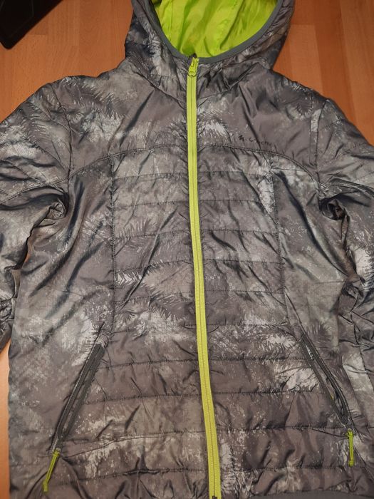 Casaco de rapaz com capuz