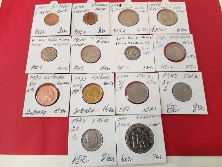 Moedas antigas portuguesas e estrangeiras.