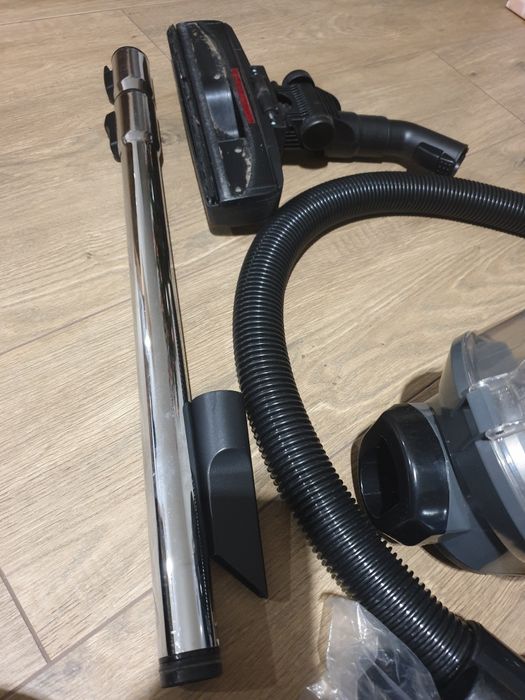 Odkurzacz bezworkowy AmazonBasics 16H-71EU4 2,5 l 700 W