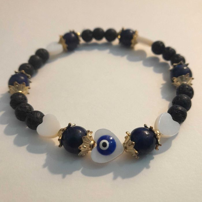 Pulseiras contra a inveja