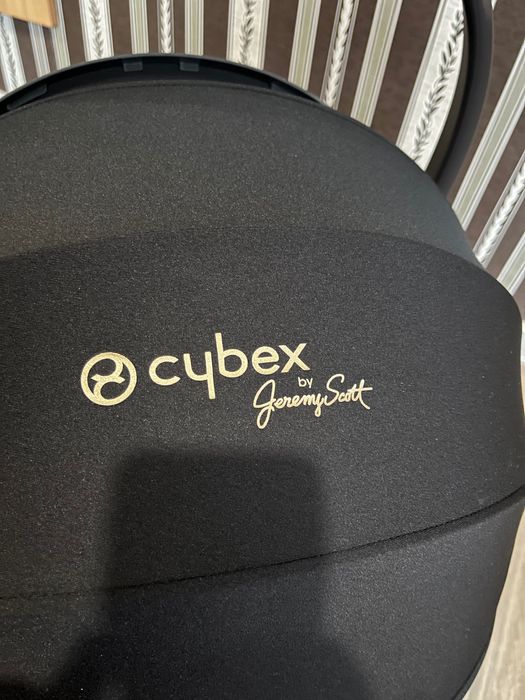 Aвтокріло Cybex by Jeremy Scott Wings (Clout T i-size)