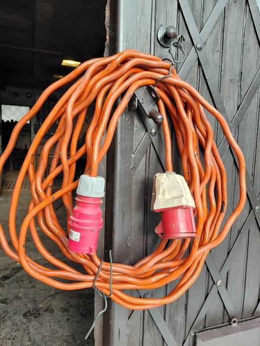 Przewód siłowy, czterożyłowy