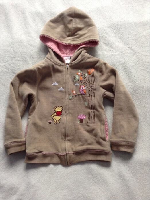 Bluza Disney 116-122 ocieplona  haftowana Kubus Puchatek kaptur Smyk