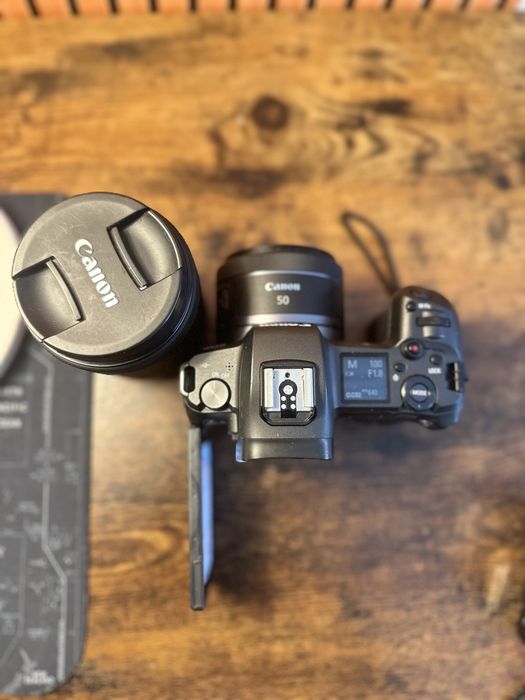 Canon eos R 30 megapixels fullframe