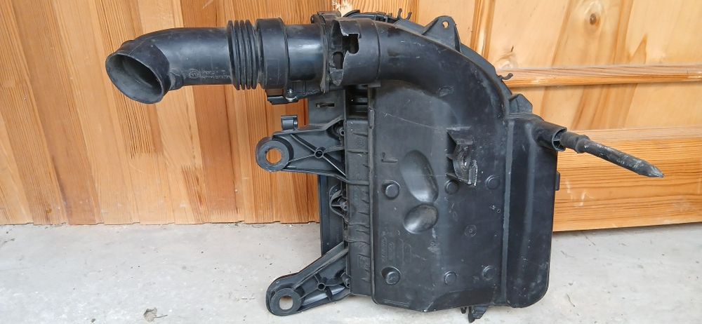Корпус фільтра Peugeot citroen 1.6 hdi