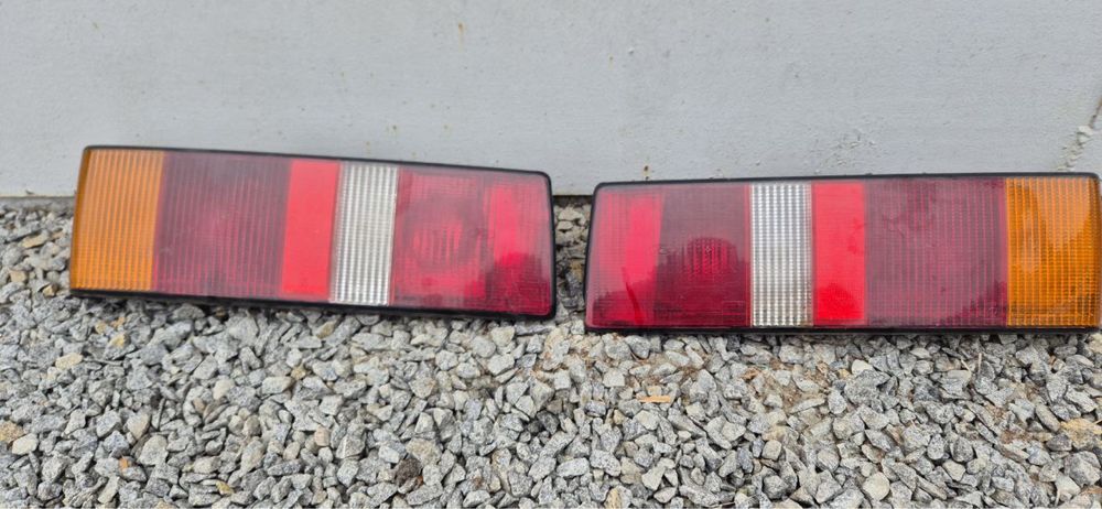 Задні фари форд ескорт мк4