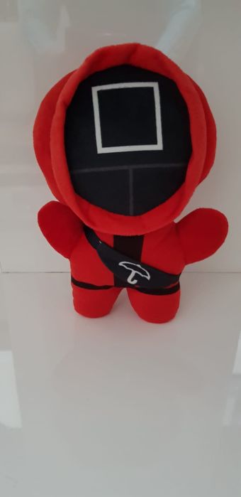 Squid game, Maskotka kwadrat strażnik