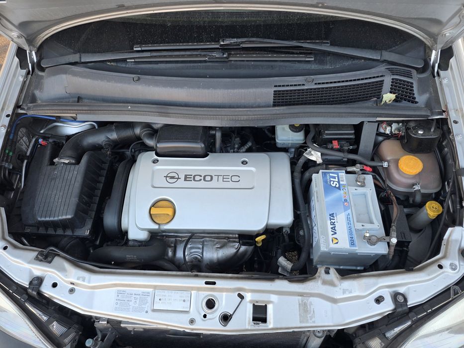 Opel Zafira — fotografia 5