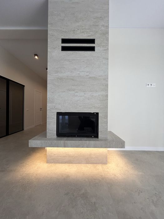 Продаж новенького будинку , заходи і живи!  Американка, без комісії.