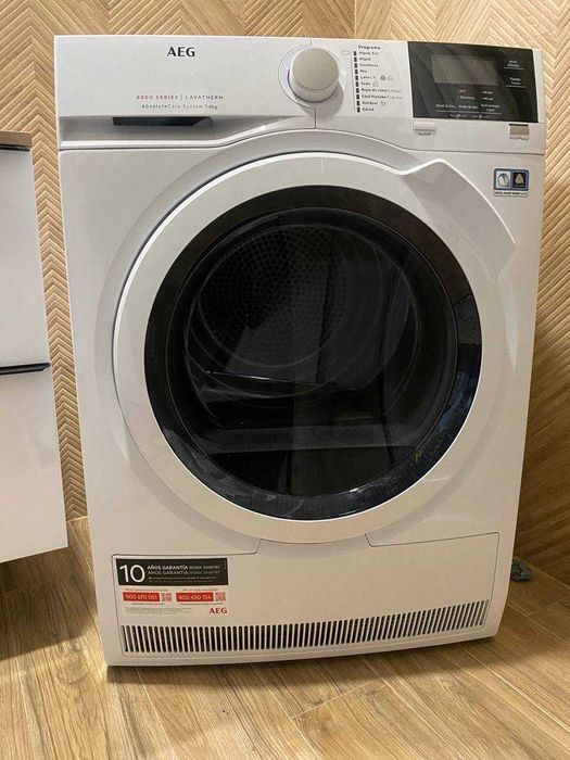 Máquina de Secar Roupa AEG Lavatherm 8000 Series – 8 kg