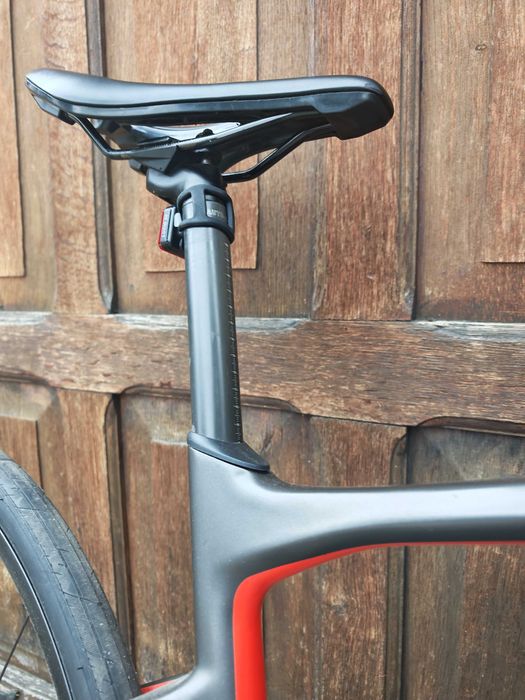 Giant Gravel carbon