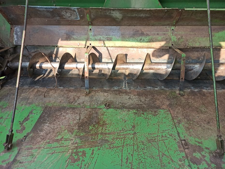 Продам John Deere 965