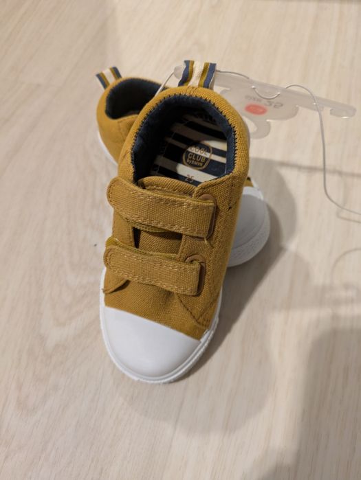 Buty brązowe roz 25