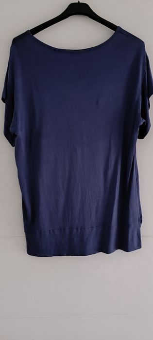 Camisola azul Ana Sousa tamanho S, mas veste maior. Usada