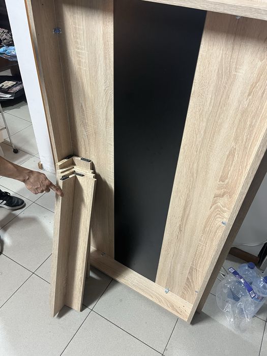 Vendo mesa para 6 pessoas sem cadeiras, como nova nunca usada
