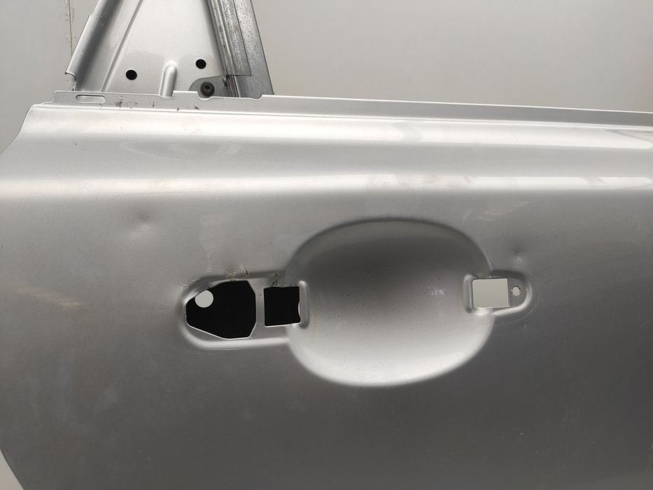 Porta trás direita VOLVO V50 (MW)