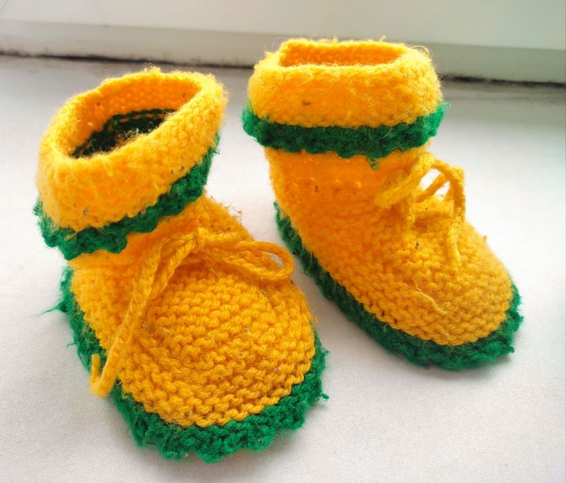 Пінетки в'язані для малят до 1 року і після