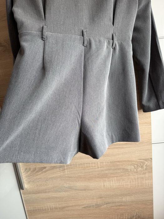 Kombinezon bershka rozmiar L szary