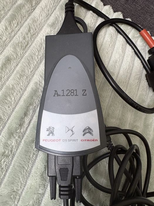 kabel diagnostyczny Peugeot/Citroen z laptopem MSI U270+ program