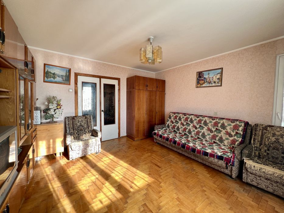 Продаж 2кім.квартири по просп.Злуки