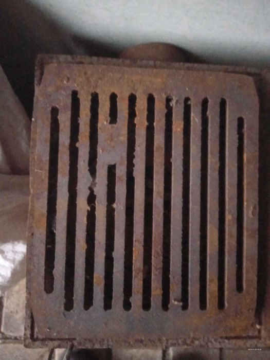 Столовые приборы