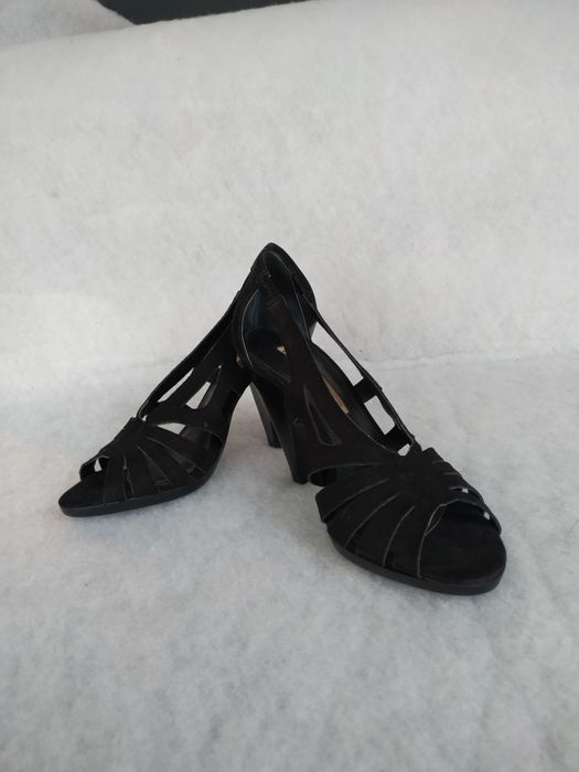 Buty , sandały damskie na obcasie, skórzane, Buffalo London, 38, lato