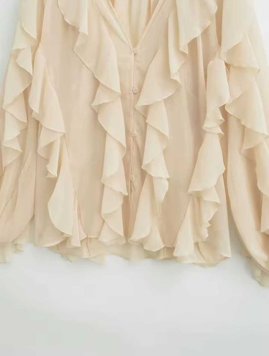Багатошарова легка шифонова блуза з воланами, рюшами