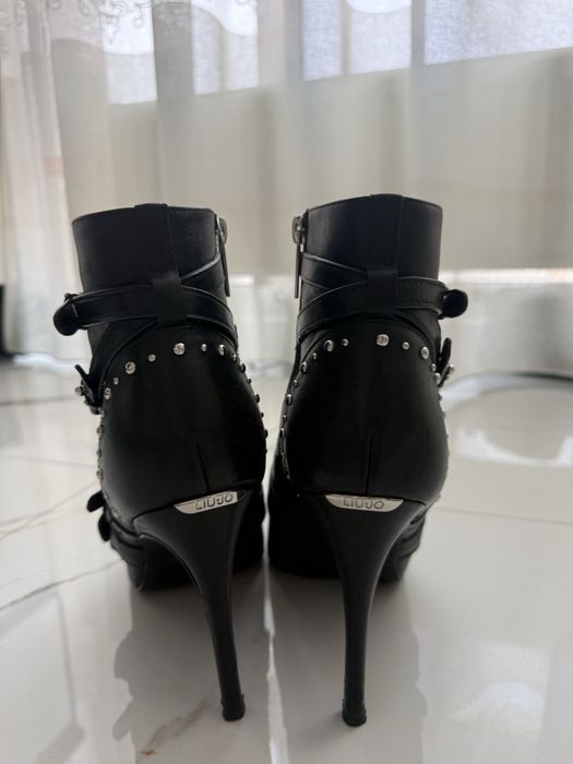 Ботильйоны Liu jo 40 размер оригинал