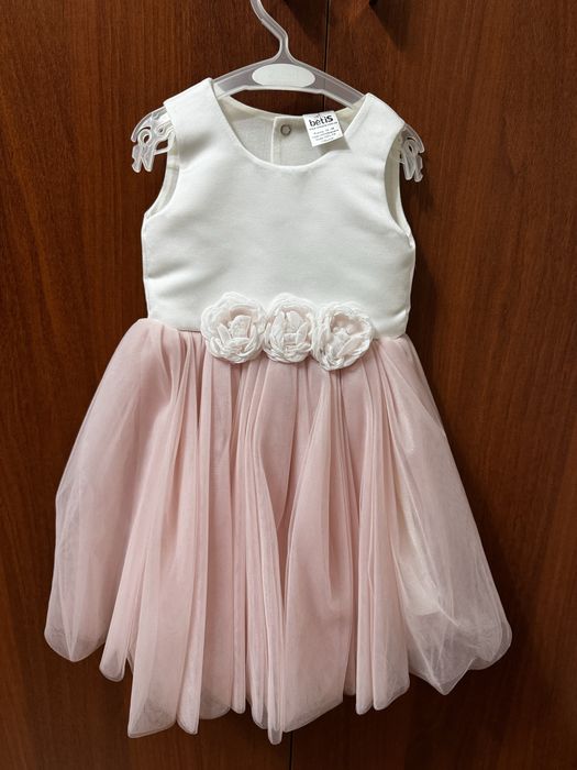 Сукня для дівчинки