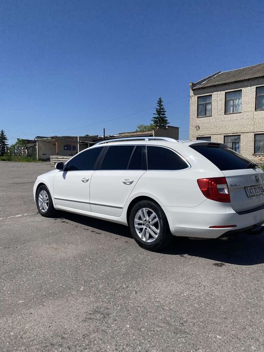 Skoda superb (нерозмитнена)2014 рік