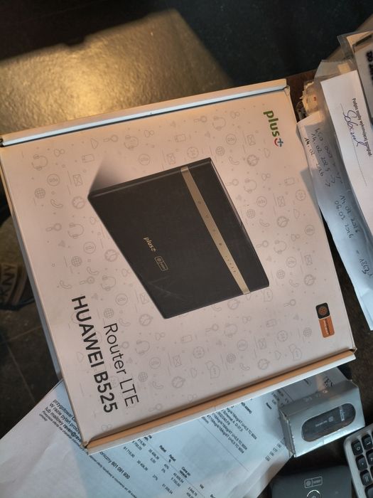 ROUTER NA KARTĘ SIM Huawei B525 WiFi AC 4G LTE kat. 6 do 300Mb/s