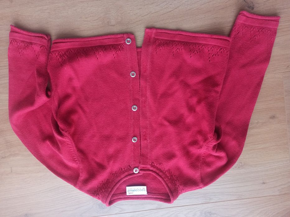 Rozpinany sweterek czerwony dla dziewczynki rozmiar 98 Coccodrillo