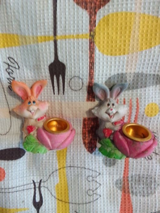 Підсвічники декоративні.