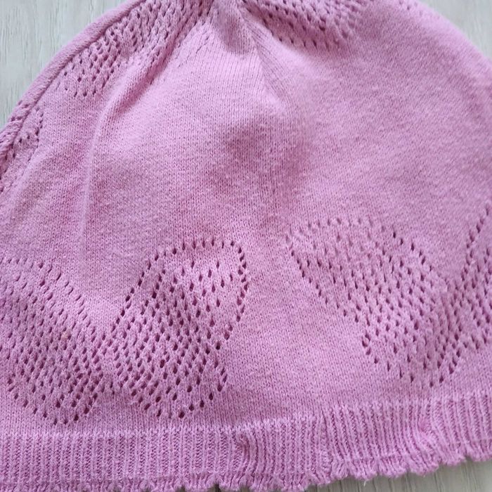 Wiosenna różowa ażurowa czapka w motylki 5.10.15 r. 86 92