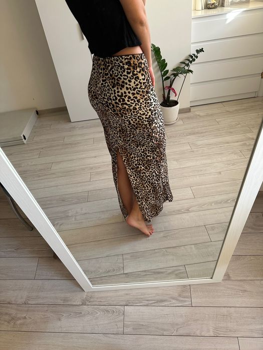 Сатинова спідниця міді в леопардовий принт