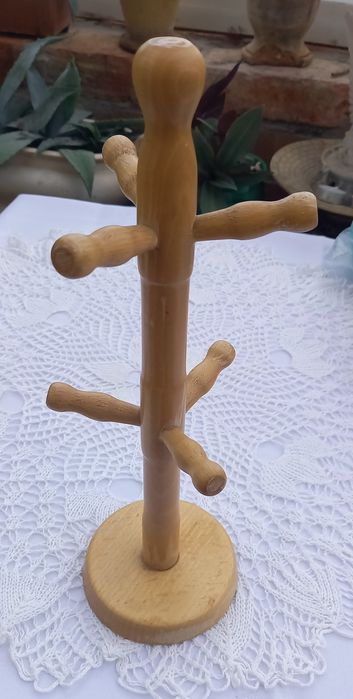 Stojak wieszak na kubki