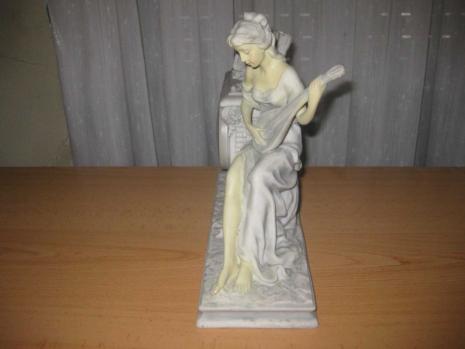 Lindíssima Peça Marfinite/Modelo 2/Loiças Falcão